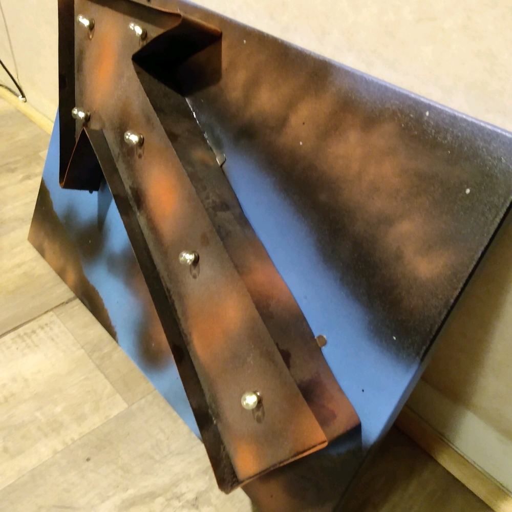 Lighted Arrow - Picture 3 of 4
